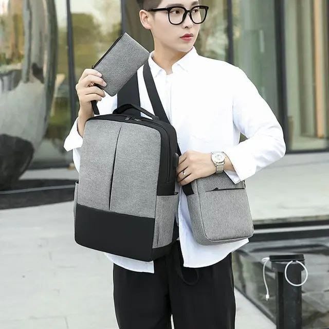 حقيبة ظهر مدرسية